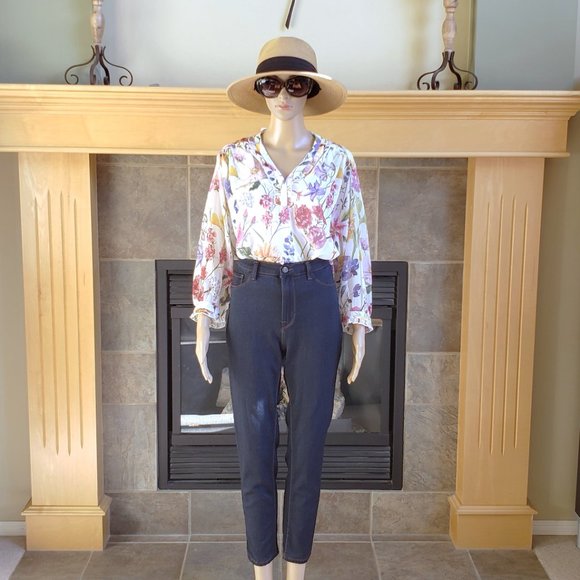 eShakti, Floral loose fitting long sleeve blouse - Picture 12 of 15